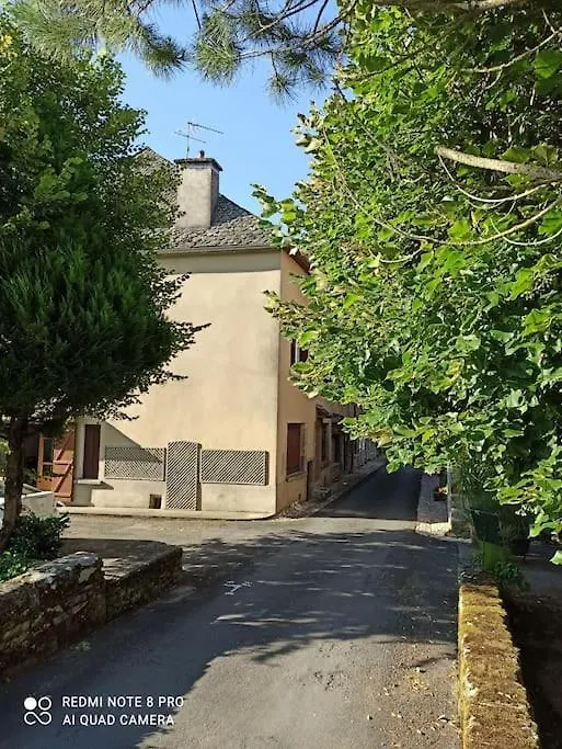 Agreable Maison Au Coeur D'Un Village Classe Sauveterre-de-Rouergue 0*,